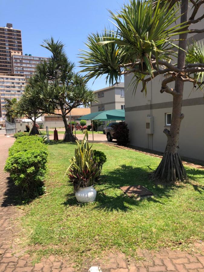 Summer Sands - Durban North Beach Accommodation Dış mekan fotoğraf